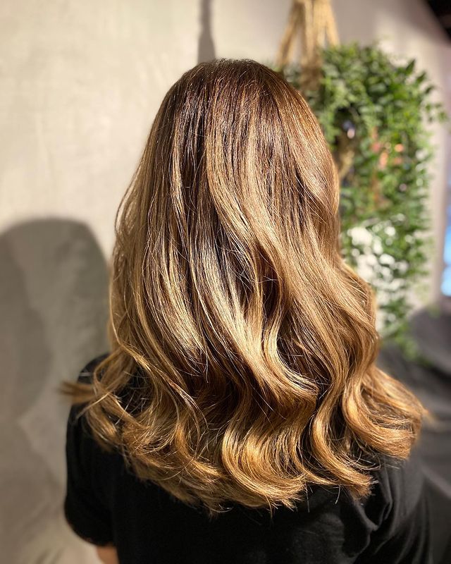 Summer hair on sale color for brunettes